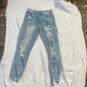 Cute Beachy Ripped Light Jeans